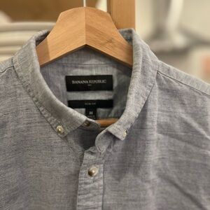 Banana Republic Men's Light Blue Slim Fit Shirt